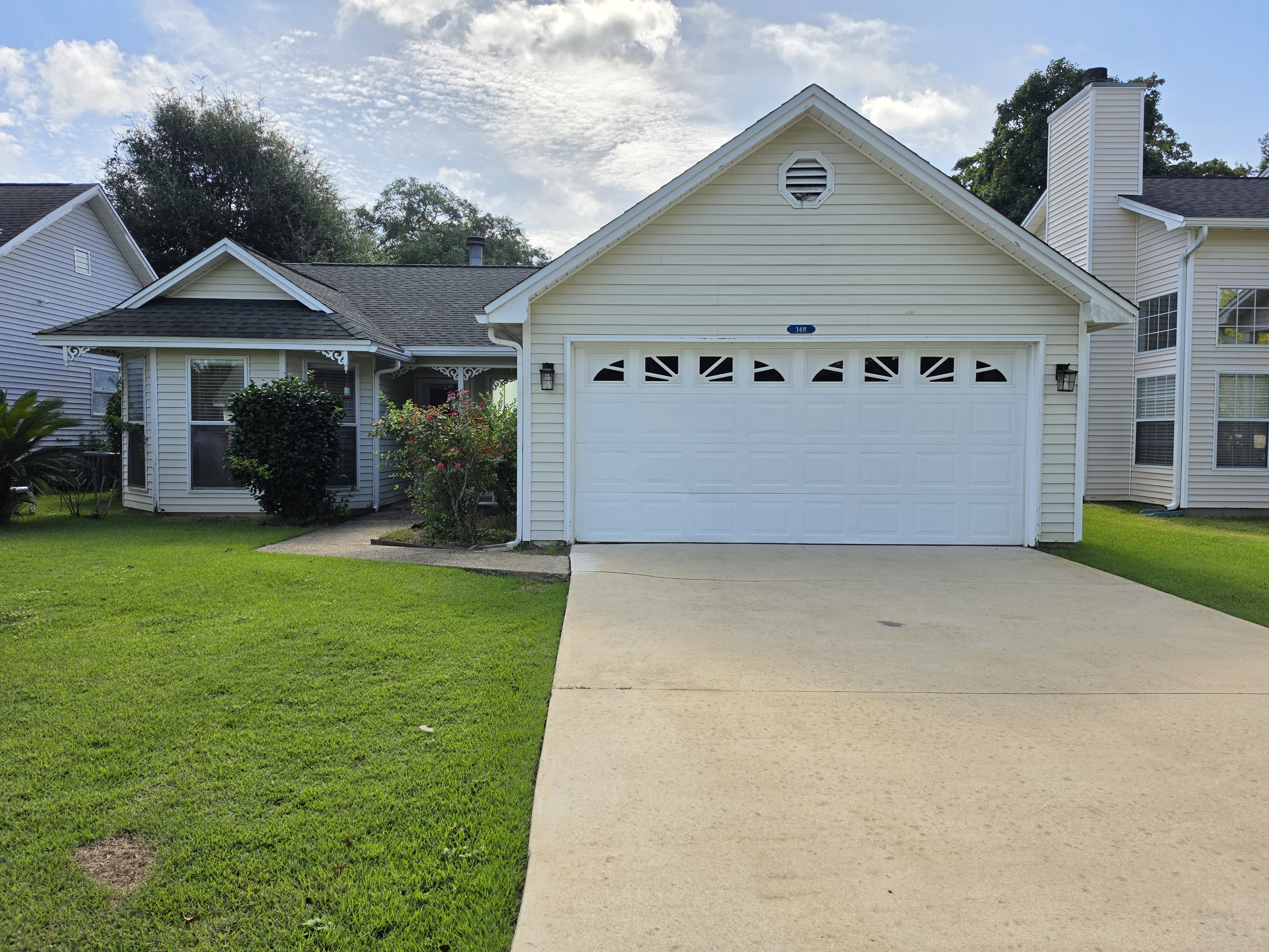 148 Meadowbrook Court