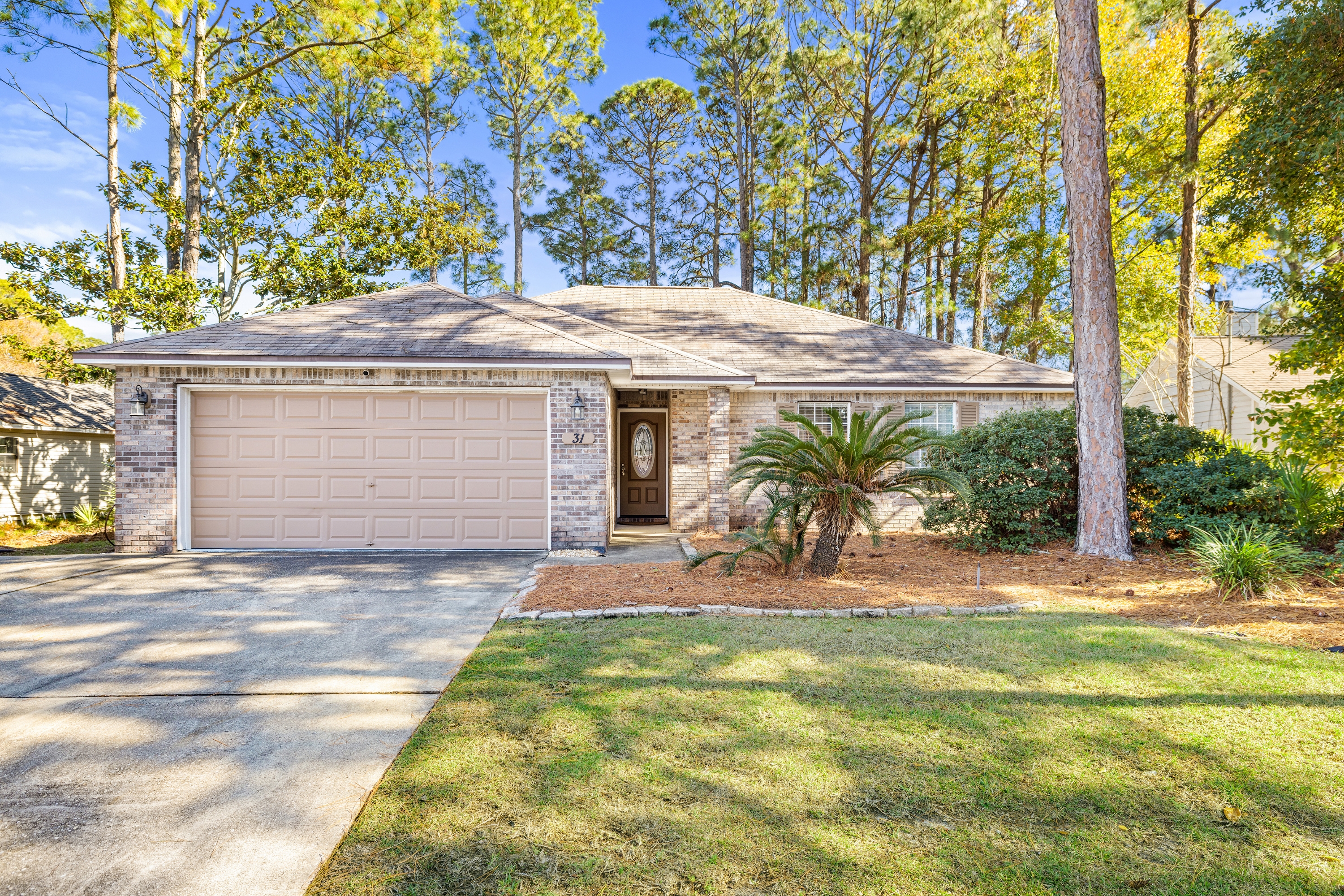 31 Bay Walk Court